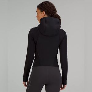 NWT Lululemon Push Your Pace  water repellent Jacket size 2 black